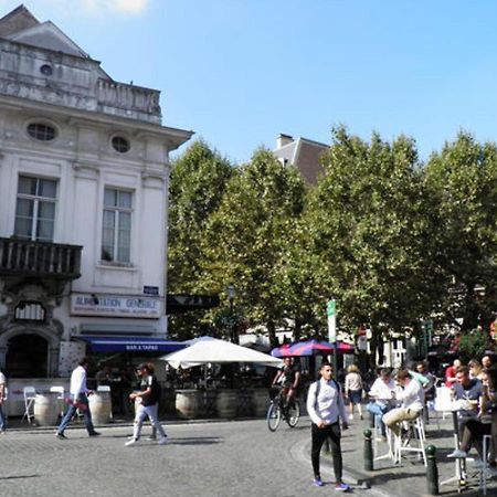 Spacious Duplex In Brussels Historical Center Екстер'єр фото