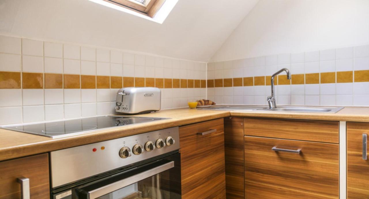Spacious Duplex In Brussels Historical Center Екстер'єр фото